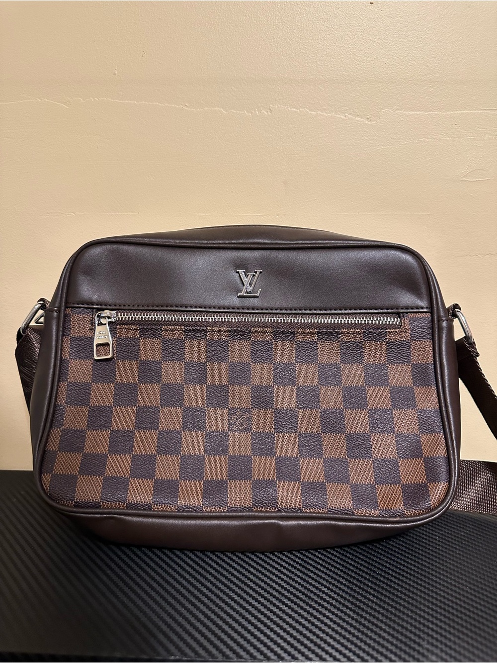 Checkered crossbody - Picture 2 of 9